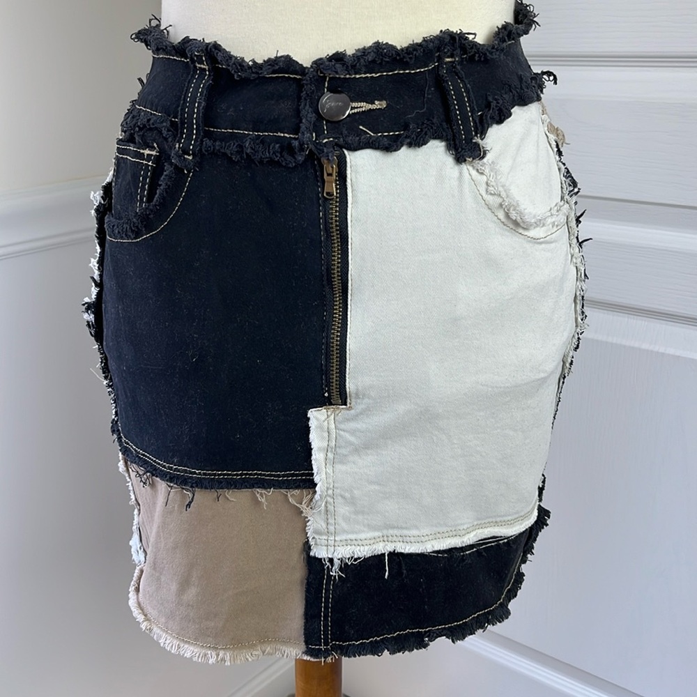 Jeans raw-edged color-block miniskirt